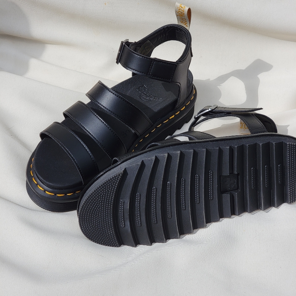 Black Vegan Blaire Dr. Martens women's sandals size 10 - Picture 2 of 5